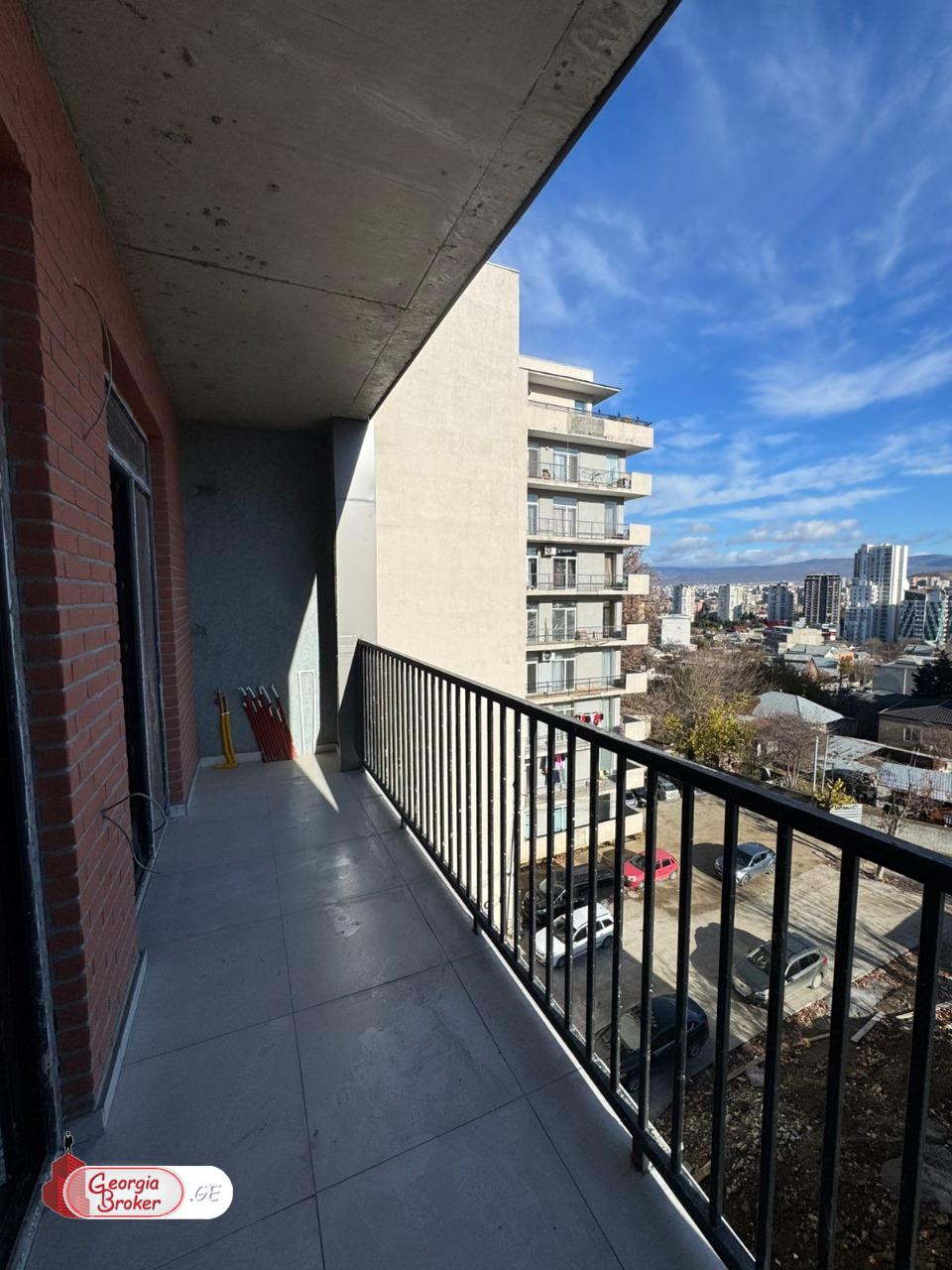 nearly repaired 3-room apartment for sale